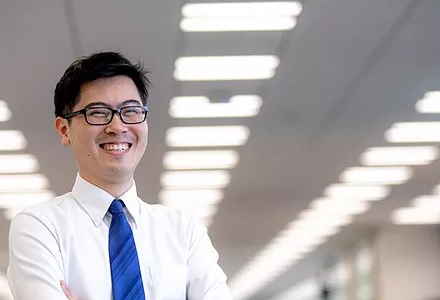 兼業主夫パパの塩月さんがスタートアップ成長支援拠点にて個別相談を実施