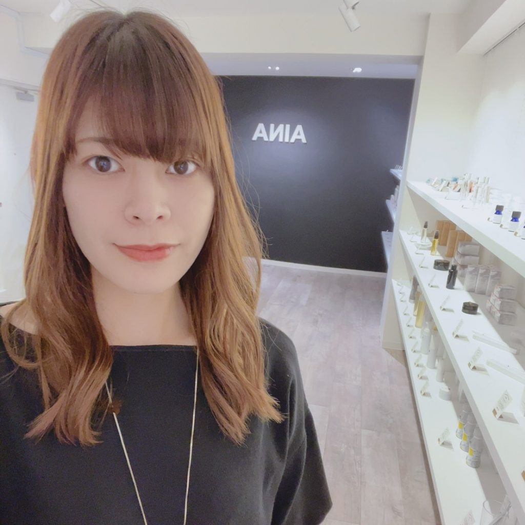 根本 真梨子