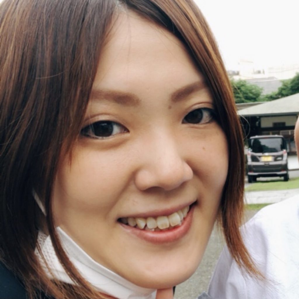 仲 玲香