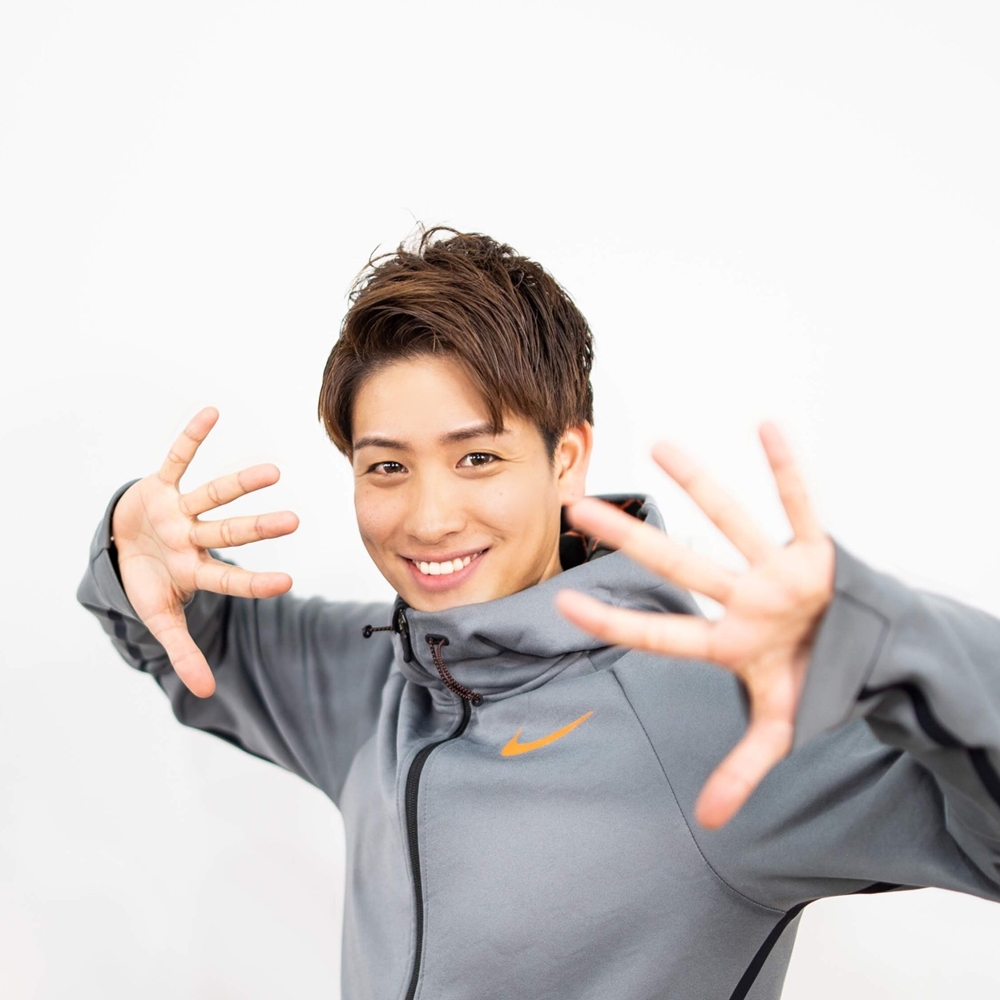 高良 友之介