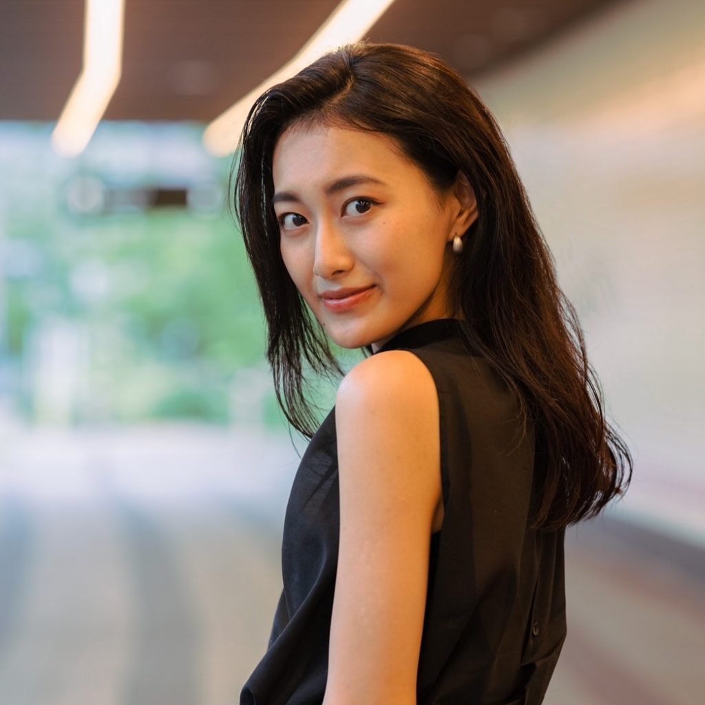 須田 詩