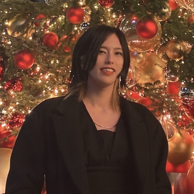 藤塚 あゆみ