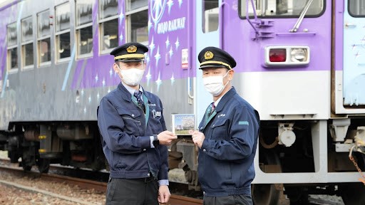 見出し１画像_嶋村吉洋社長が主催するワクセルのコラム_北条鉄道.jpg