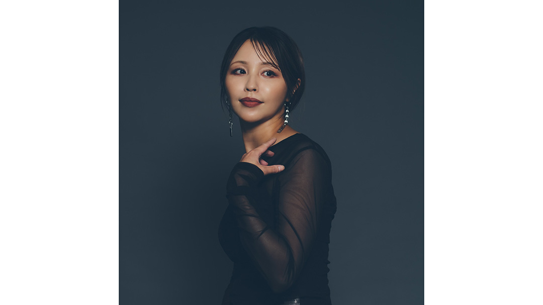 腰山 暁子