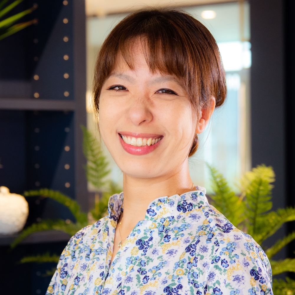 石井 淑子