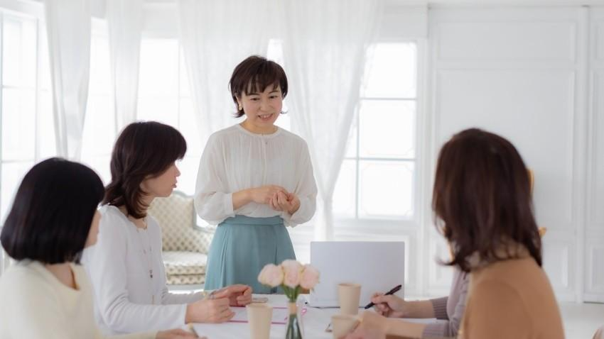 見出し1画像_嶋村吉洋社長が主催するワクセルのコラム_ 井上 美和さん.jpg
